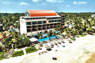 3-star beach hotel with 60 rooms and a 400-seating rooftop banquet seeks investment.