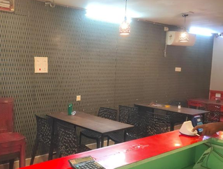 South Indian restaurant with 100+ daily walk-ins offering biryani, tiffin, and fast food in India.