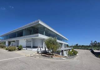 Acquire a dormant 35-year-old company with a EUR 4.2M property and redevelopment potential.