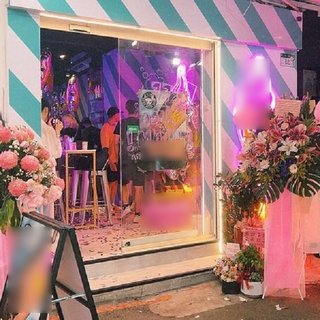 For Sale: Trending ice cream shop that offers a highly instagramable experience in Taipei.