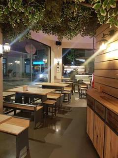 For Sale: Restaurant serving authentic Italian wood-fired pizzas along with exquisite wine and craft beer.