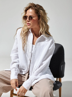 Women's fashion website with AOV $69 and 1,800+ customers, operating a dropshipping model.