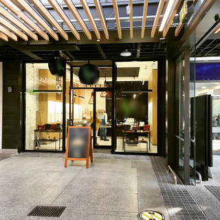 For Sale: Jewelry producer and retailer with an outlet located in a premium location.