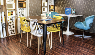 Profitable cafe in Bangalore's prime area. Well-equipped with modern facilities.