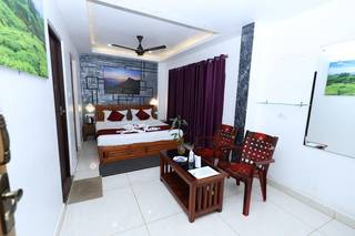 Well-established resort in Munnar with an almost 100% occupancy rate and a strong client base.