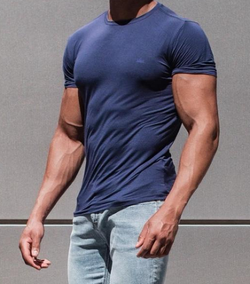 Profitable lifestyle brand in denim and athleisure with asset-light model, strong margins, and repeat customers.