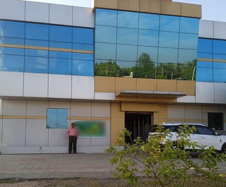 Ayurvedic medicine manufacturer specializing in pain relief tablets with over 200 product manufacturing licenses.