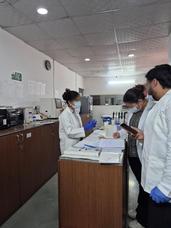 Patented animal-free cell growth media manufacturers with a capacity of 150 liters/month seeks funds.