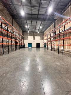 Business for sale: Pharmaceutical packaging facility with specialized infrastructure and clean rooms.