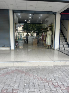 Punjab-based women's boutique with loyal 400 customer base, in-house Karigar team.