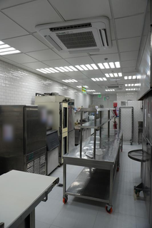 Bakery manufacturing-business specializing in artisan breads, flatbreads, and pastries seeks investment to expand B2B operations.