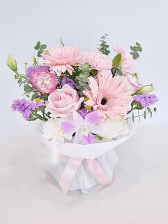Established and profitable florist business in Singapore with B2C, B2B, C2C services and CaseTrust merchant.