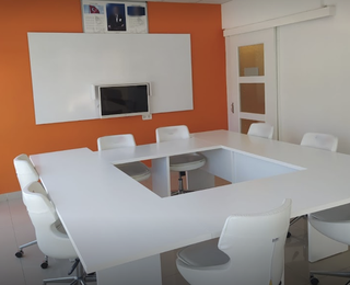 For Sale: Foreign language school with over 700 students enrolled.