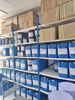 Well established industrial and speciality lubricants company based in Dubai seeking business loan.