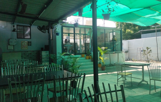 For sale: Profitable pure veg restaurant on Thoothukudi to Tiruchendur highway, with 200+ daily customers.