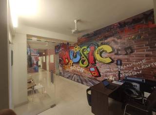 Opportunity to acquire a majority stake in a thriving music school franchisee with 150+ students.