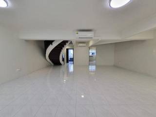 Property management company specializing in re-leasing of properties to tenants in Singapore, seeks funding.