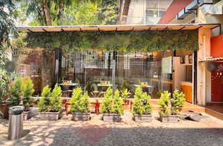 For Rent: 2,000 sqft. café in Bengaluru, with 50-seat capacity, and versatile for new concepts.