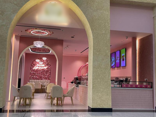 Exceptional food business for sale, thriving in dessert and coffee market with expansion prospects.