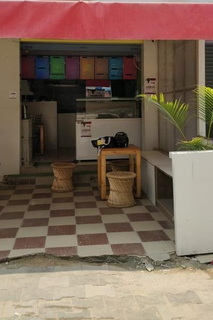 For sale: Business serving juice and snacks in Garudacharpalya, Bangalore, receives over 100 daily walk-ins.