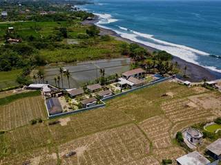 Seeking equity investors for development of upscale beachfront retreat focused on sustainability and surf.