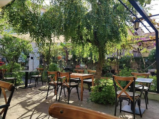 For Sale: Top rated restaurant with established clientele, located on the popular island of Hvar.