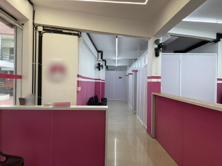 Rapidly growing Edappal clinic with 9 specialty doctors, and a 24-hour operating schedule.