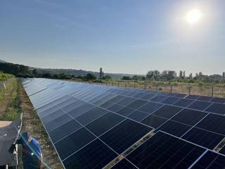 914,4 kW solar power plant with a potential annually revenue of 80,000-100,000 EUR.