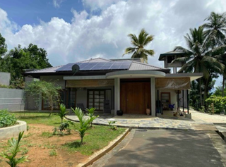 21-acre farm growing 1,200 coconuts every two months, 20+ clients for sale in Matale, LK.