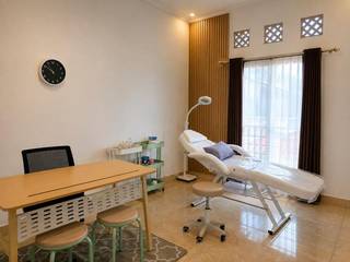 Pre-operational premium dermatology clinic in Bali with specialist leadership, developed concept, and strong launch readiness.