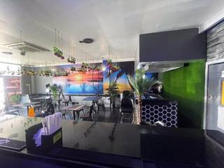 A 2-floor popular restaurant and bar in Montego Bay serving Jamaican, Mexican, and American cuisine.