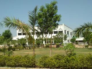 Gujarati medium operational higher secondary school for sale till standard 6th to 12th.