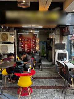 Full sale opportunity for a vegetarian restaurant with steady walk-in customers and online uplift possibility.