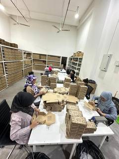 Top TikTok bakery brand in Malaysia seeking investment to build certified production and scale offline.