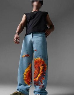 Mumbai based unisex streetwear clothing brand with an e-commerce website seeking partnerships for business expansion.