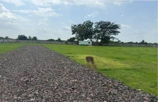 Full sale: commercial land spanning over 10 acres, featuring essential facilities and multi-purpose NA approval.