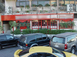 Non-operational grill restaurant and catering brand with international recognition seeks debt funding to restart operations.