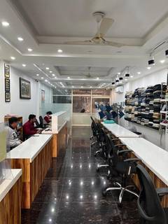 Men's apparel manufacturer in Delhi supplying to 1,600+ retail stores, seeking investment for expansion.