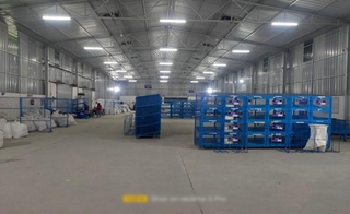 Last mile B2C deliveries and warehousing with 1,00,000+ daily deliveries, catering to major e-commerce clients.