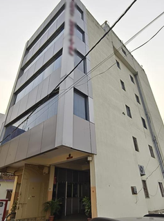 Running multi-specialty hospital in Patna with beds, OT, doctors, and equipment offered for transaction.