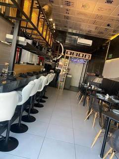 Japanese cuisine restaurant in Leon, with 3 branches seeks investment to grow the business.