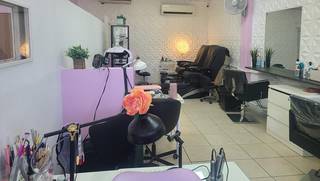 For Sale: Beauty salon offering advanced nail and premium hair services, serving 200+ loyal clients/month.