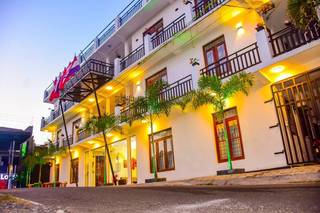 For Rent: Hotel with 10 rooms, 2 restaurants and swimming pool in Negombo, Sri Lanka.