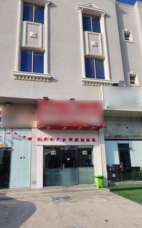 Profitable restaurant for sale with specialized kitchen and strong foot traffic in Umm Qarn.