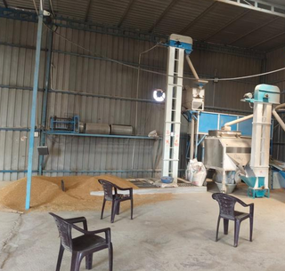 Flour manufacturing business with 1T/hour capacity, established distribution, seeking investment to expand products and markets.