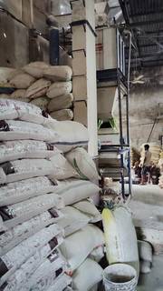 Premium animal-feed manufacturer with 50 SKUs, 350+ customers, and scalable production capacity at 50% utilization.