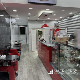 Fast food restaurant serving 30 customers a day is up for sale.