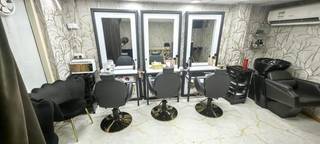 Acquire a well-established women’s beauty salon in Butina, Sharjah located in a prime commercial location.