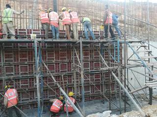 Company providing scaffolding and structure support work to construction companies, having two projects in pipeline.