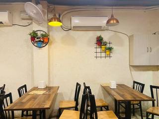 Established restaurant brand with profitable operations and solid customer base intact with smooth buyer transition.